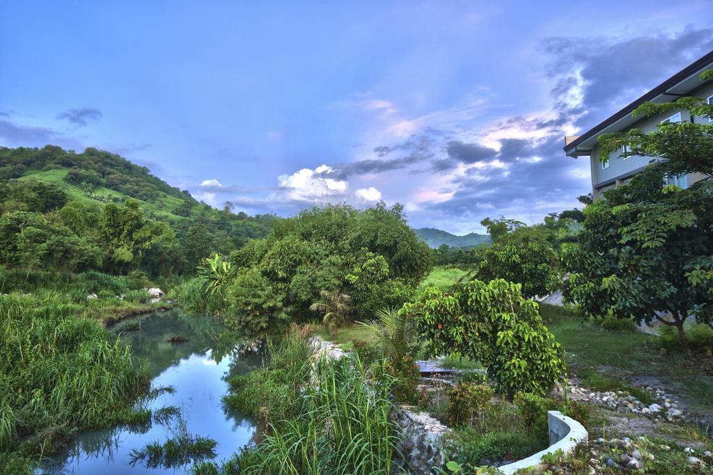 Green Canyon Leisure Farms Clark Field Εξωτερικό φωτογραφία
