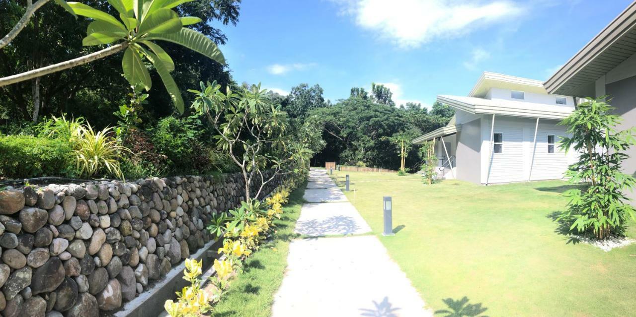 Green Canyon Leisure Farms Clark Field Εξωτερικό φωτογραφία